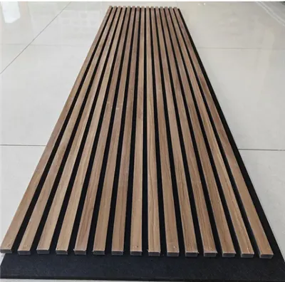 Panou acustic din lamele din lemn natural
